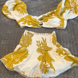 Indah Yellow and White Floral Set